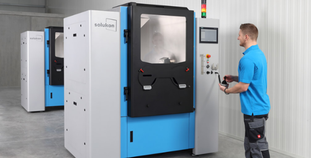 Depowdering of intricate channels: Solukon adds new features to their automated powder removal units